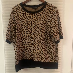 Short sleeve sweater